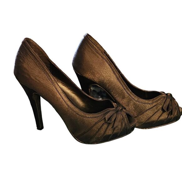 Charlotte Russe Black Satin 5" Pumps  size 6 - Picture 1 of 6